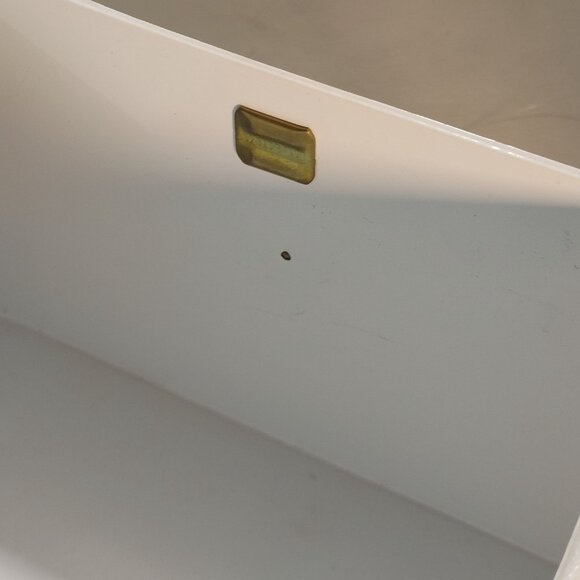 MCM Vinyl Handbag Vintage 1950s White Red Turn Lock Closure Handle Storage Case - Picture 15 of 16